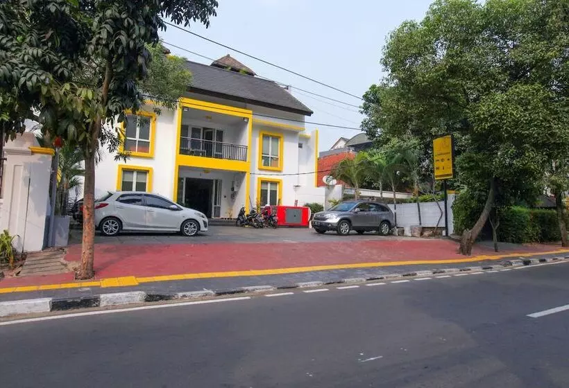 ホテル Literooms Setiabudi Sudirman