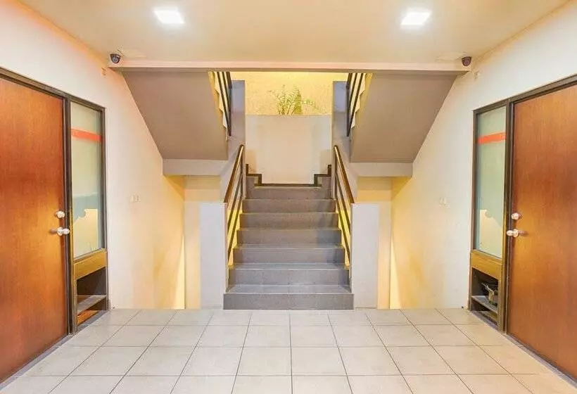 ホテル Literooms Setiabudi Sudirman