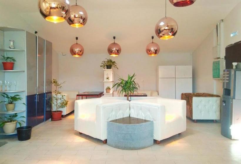 בית מלון כפרי Loft Hostel