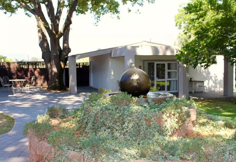 ホテル Nuwerus Lodge Paarl