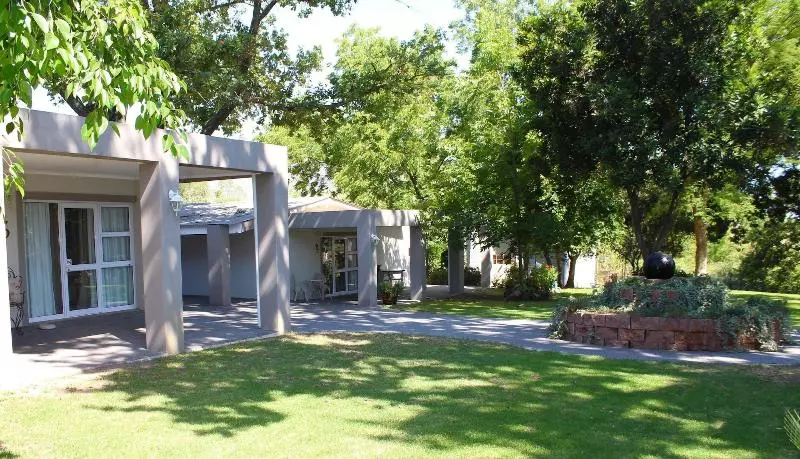 ホテル Nuwerus Lodge Paarl