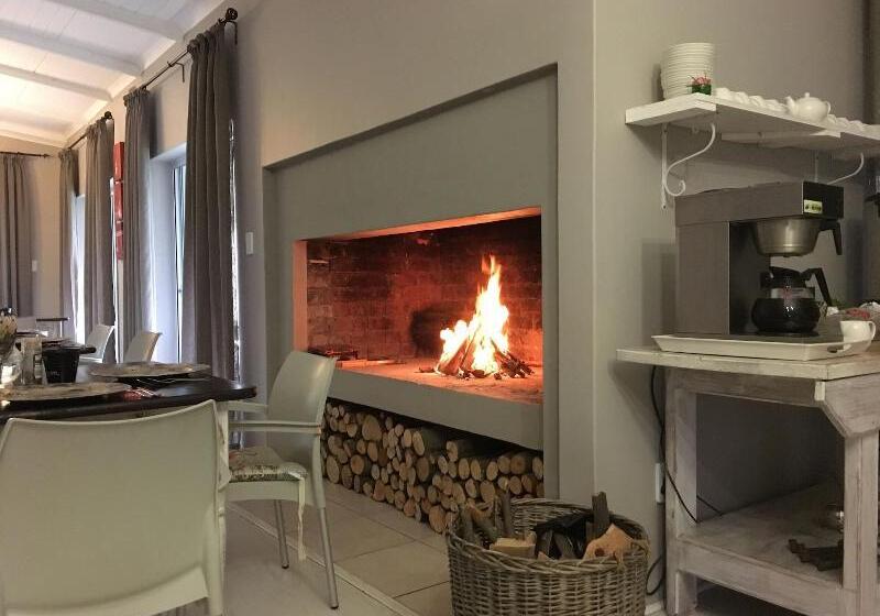 هتل Nuwerus Lodge Paarl