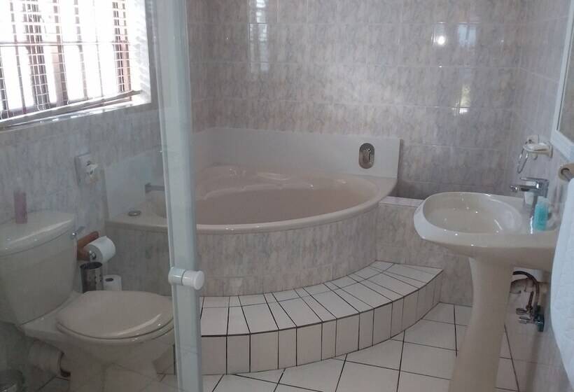 בית מלון כפרי Outeniqua Enroute