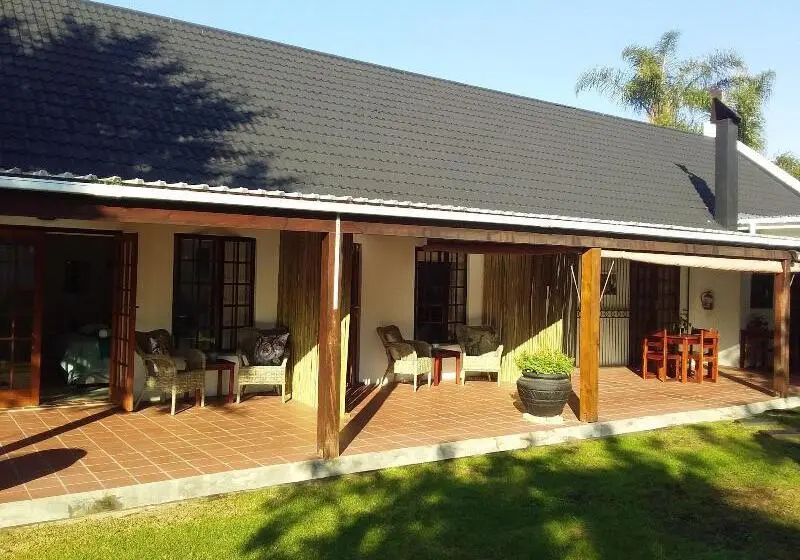ホテル Outeniqua Enroute