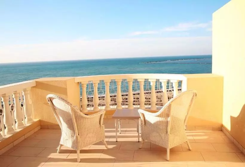 Hotelli Piks Key Al Hamra Village