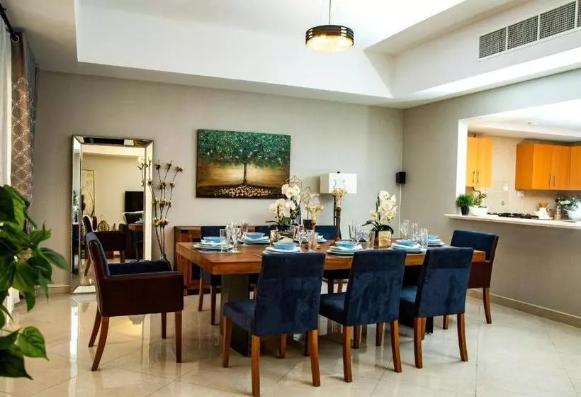 Hotelli Piks Key Al Hamra Village