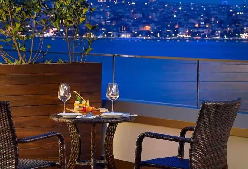 هتل Port Bosphorus