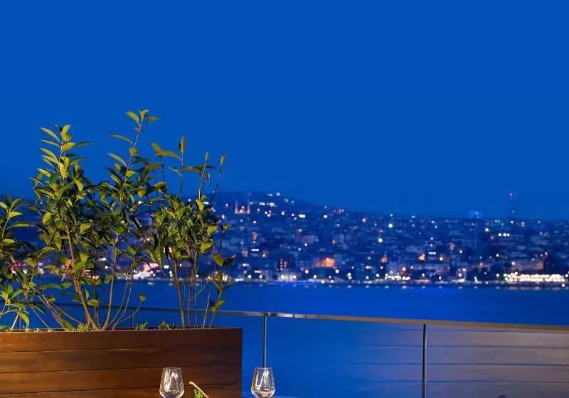 هتل Port Bosphorus