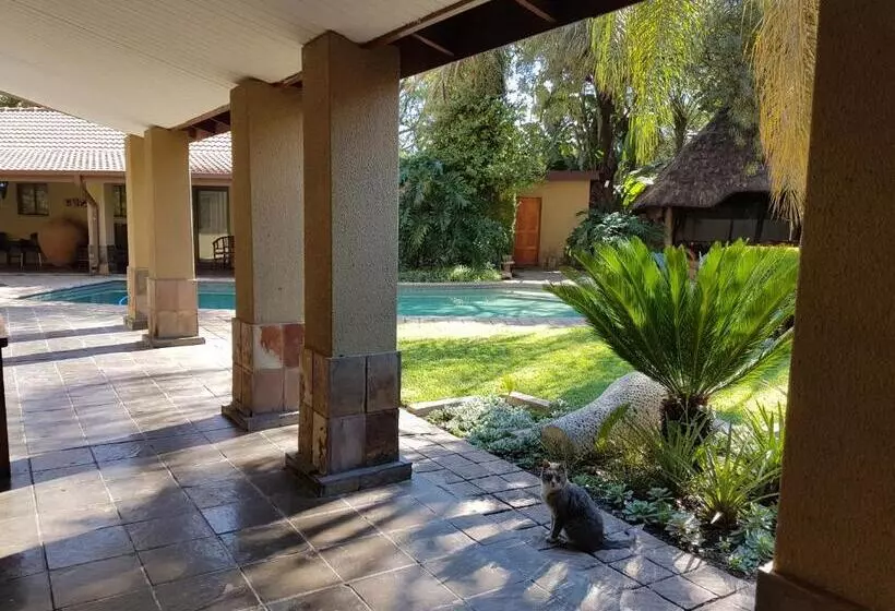 Hotelli Santai Guesthouse