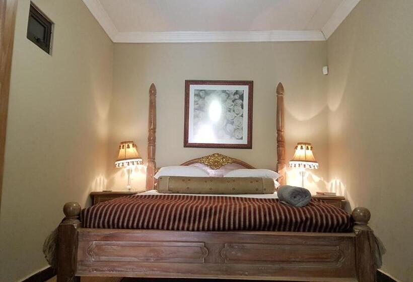 فندق Santai Guesthouse