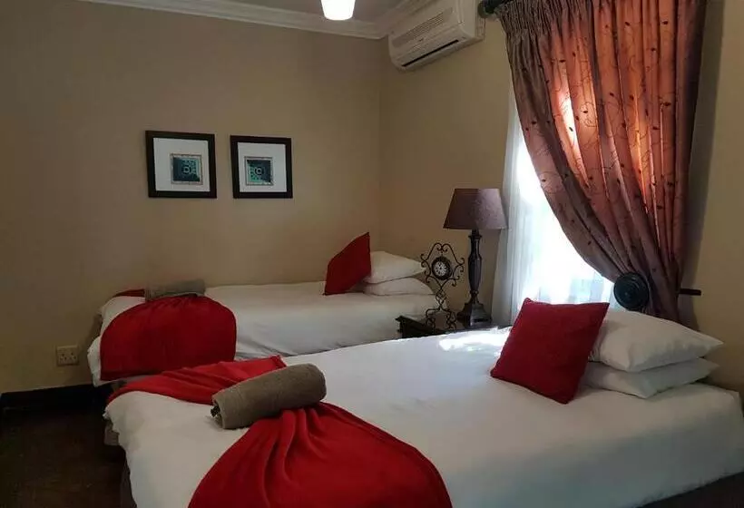 Hotelli Santai Guesthouse