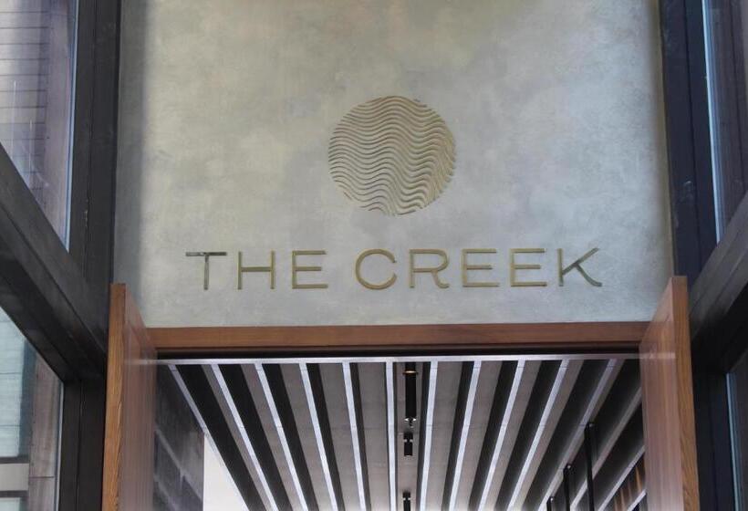 هتل The Den Bengaluru