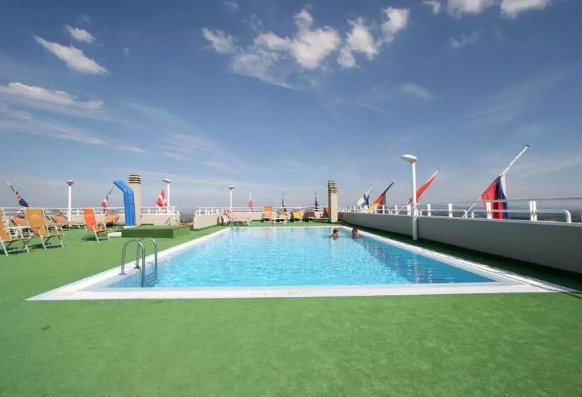 هتل Villa Luca