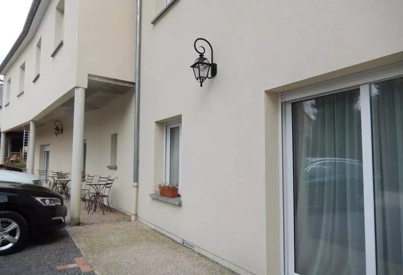 Hotelli Logis Hôtel & Restaurant Du Chemin Des Dames