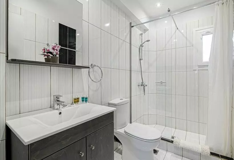 Palapart Gikas Gouvia