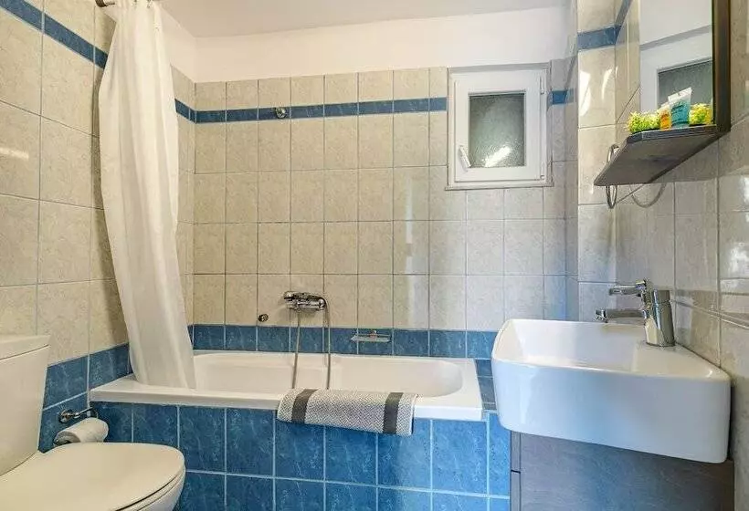 Palapart Gikas Gouvia