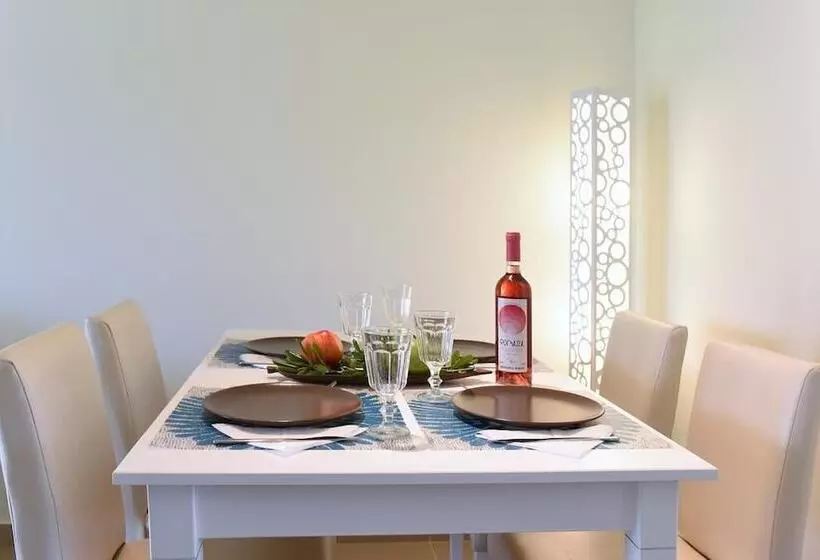 Palapart Gikas Gouvia