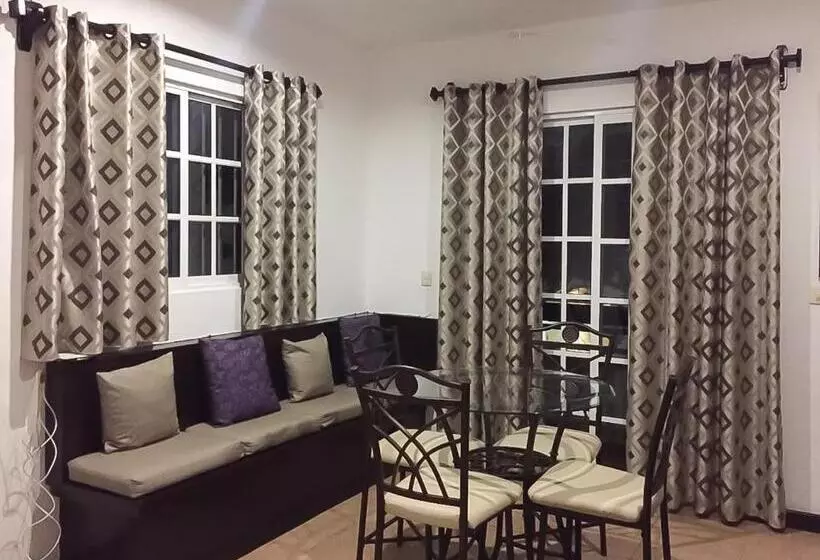 Speedy Double Balcony Apartment 5th Avenue
