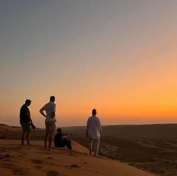 استراحتگاه Adventurer Camp