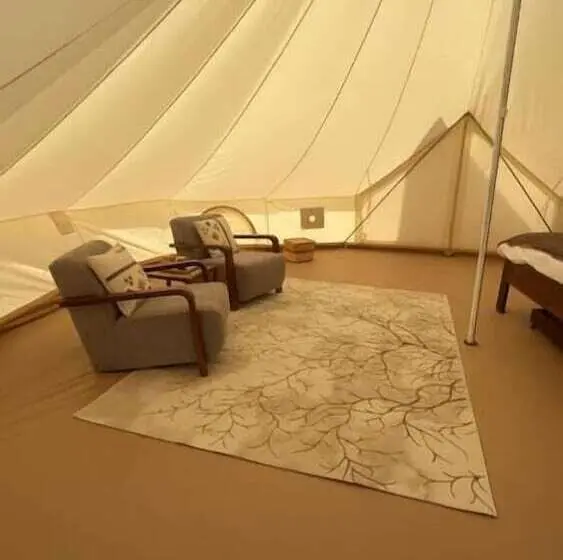 استراحتگاه Adventurer Camp