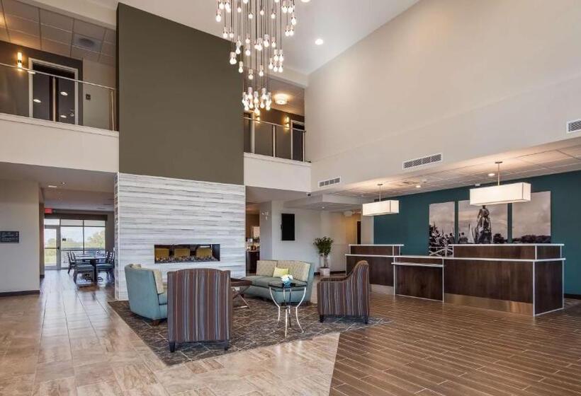 Best Western Plus Bolivar Hotel & Suites