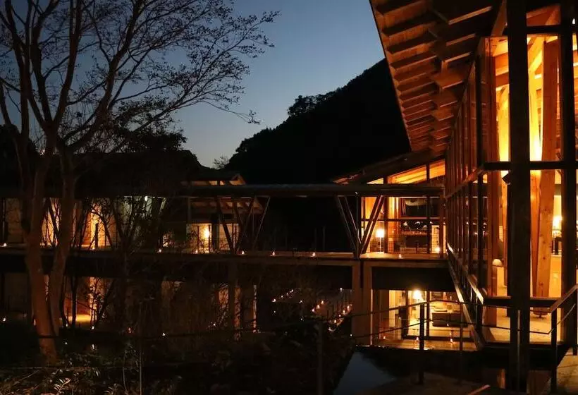 ホテル Auberge Tosayama