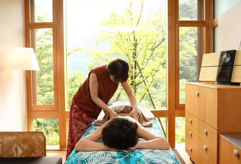 ホテル Auberge Tosayama