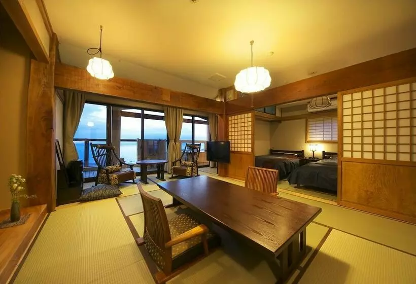 Hotelli Mizuno Inn Atami Ajiro