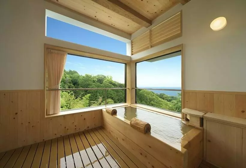 Hotelli Mizuno Inn Atami Ajiro