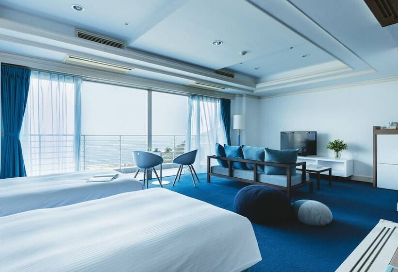 Отель Hoshino Resorts Risonare Atami