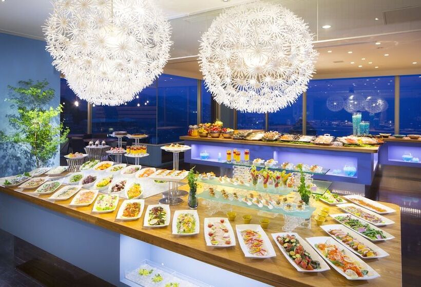 Отель Hoshino Resorts Risonare Atami