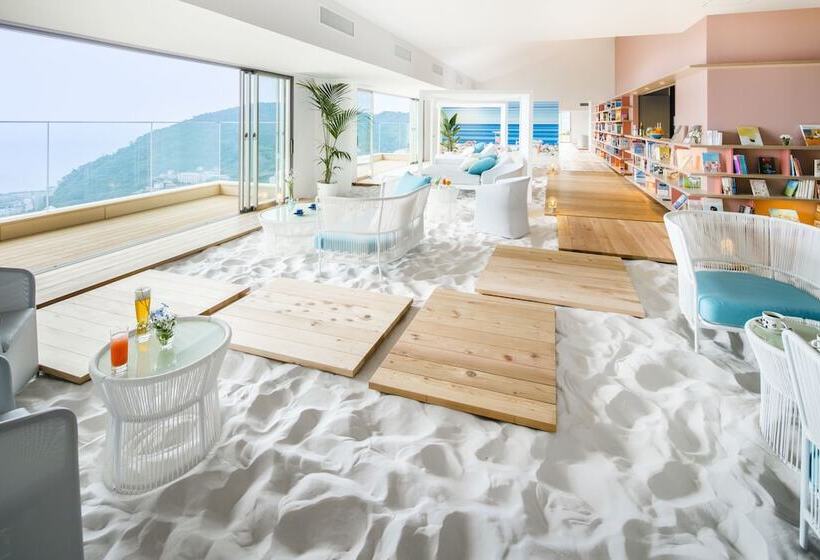 Отель Hoshino Resorts Risonare Atami