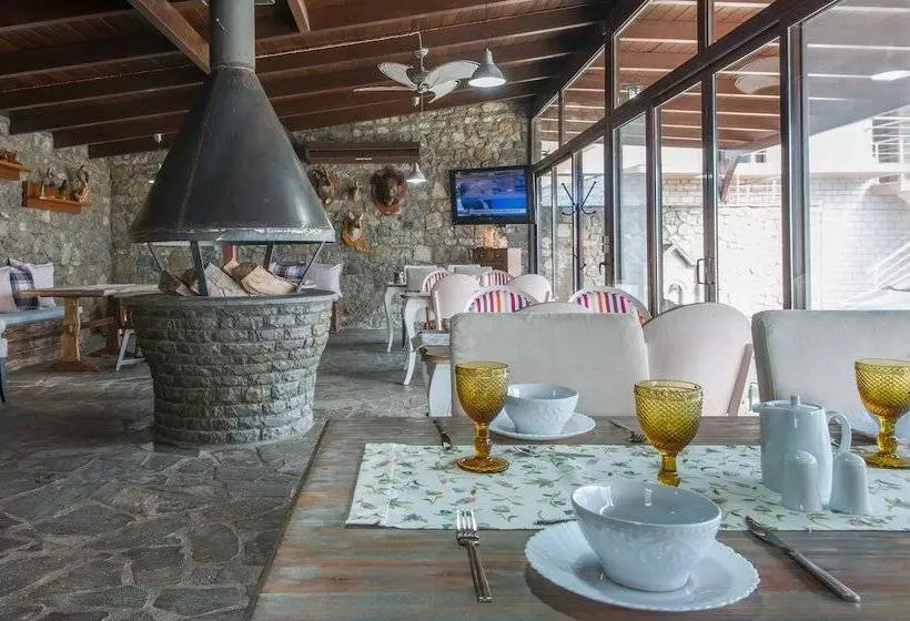 Hotelli Lotos Mountain Resort