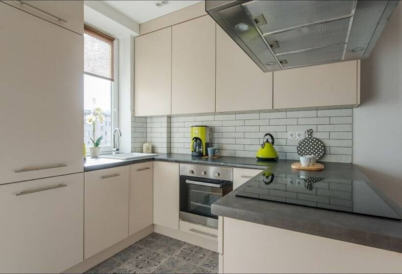 هتل P&o Apartments Chmielna