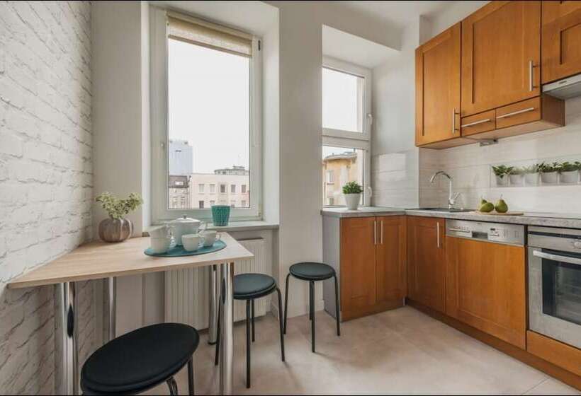 هتل P&o Apartments Chmielna