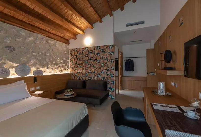 هتل روستایی Borgo Giallonardo Wine Relais