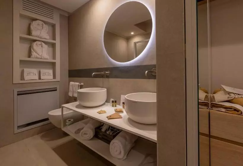 هتل روستایی Borgo Giallonardo Wine Relais