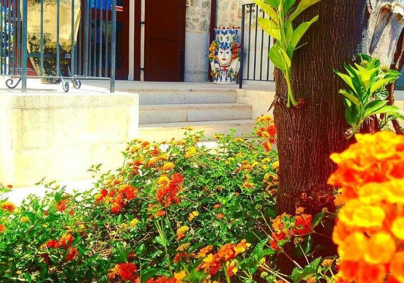 Сельский отель Borgo Giallonardo Wine Relais