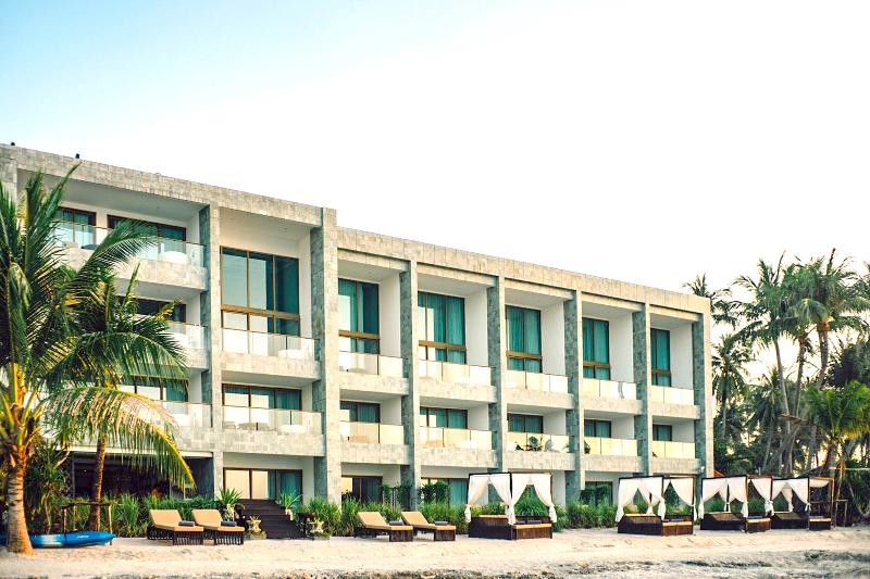 Hotel The Beach Samui