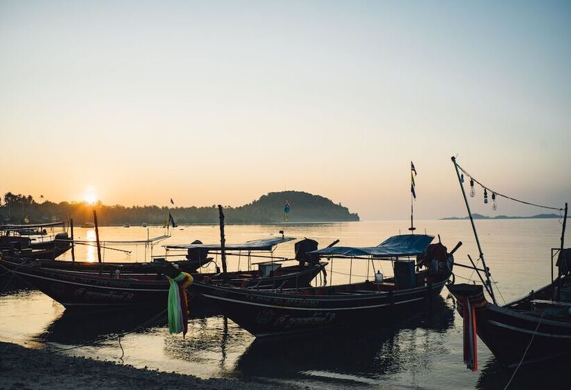 Hotel The Beach Samui