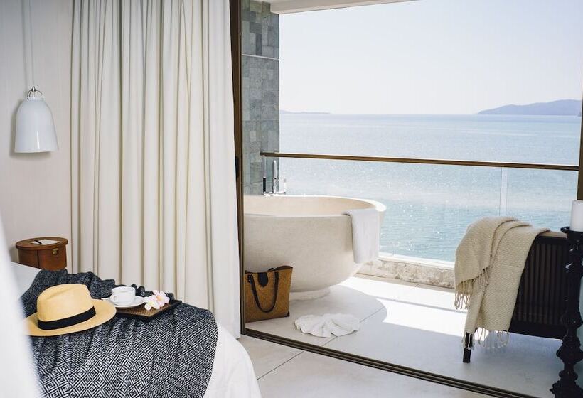 Hotel The Beach Samui