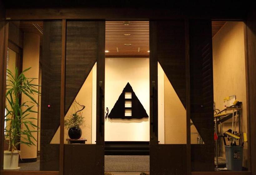 ホテル Toyota Shirakawa-go Eco-institute