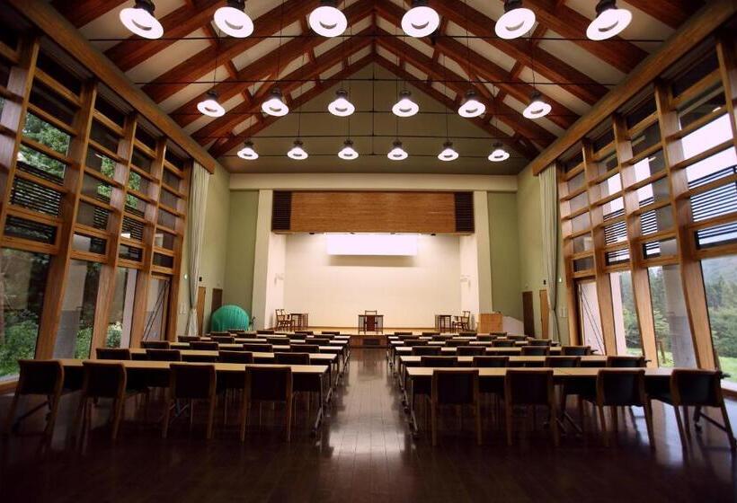 ホテル Toyota Shirakawa-go Eco-institute