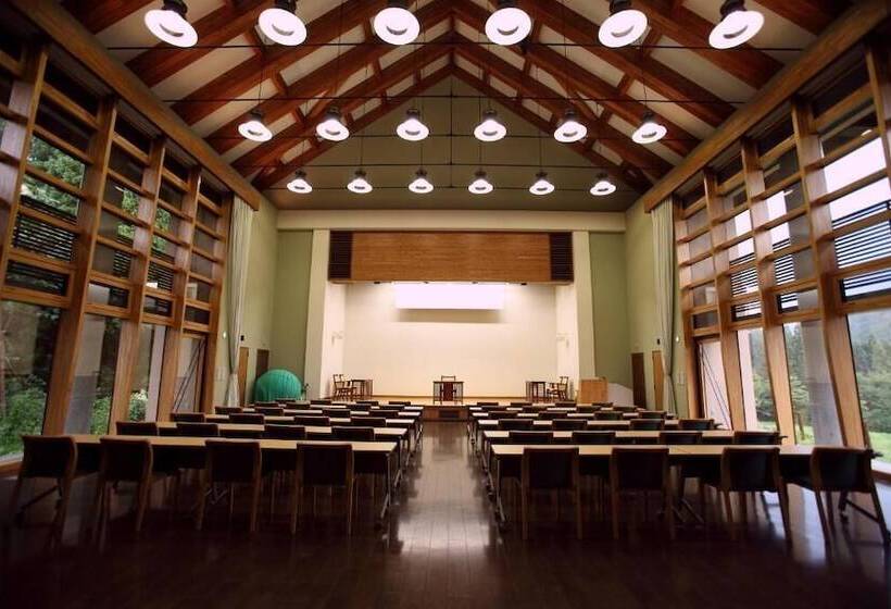 ホテル Toyota Shirakawa-go Eco-institute