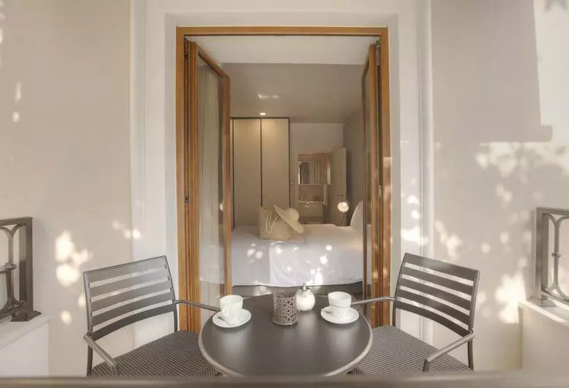هتل Villa Gracia