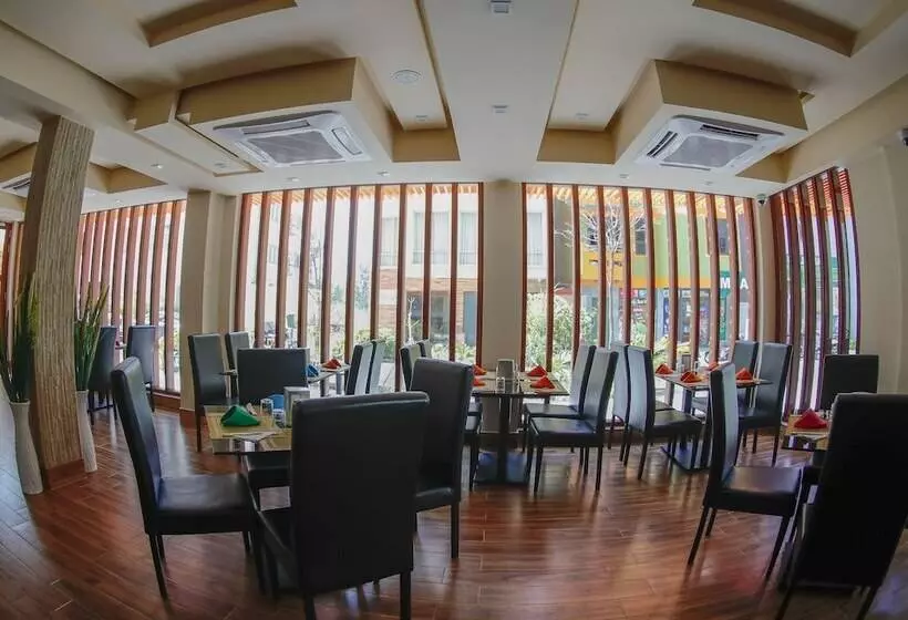 پانسیون Three Inn