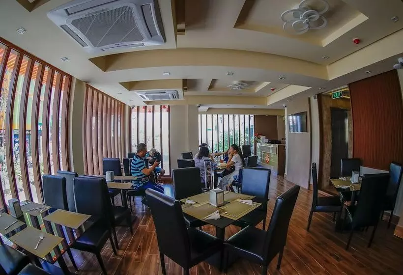 پانسیون Three Inn