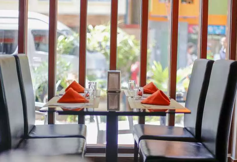 پانسیون Three Inn