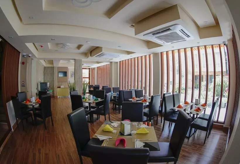 پانسیون Three Inn