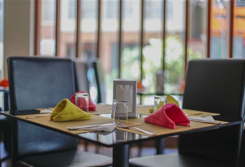 پانسیون Three Inn